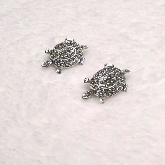 Vintage 80's Gerry's Silvertone Turtle Scatter Pins/Brooches - Picture 2 of 8